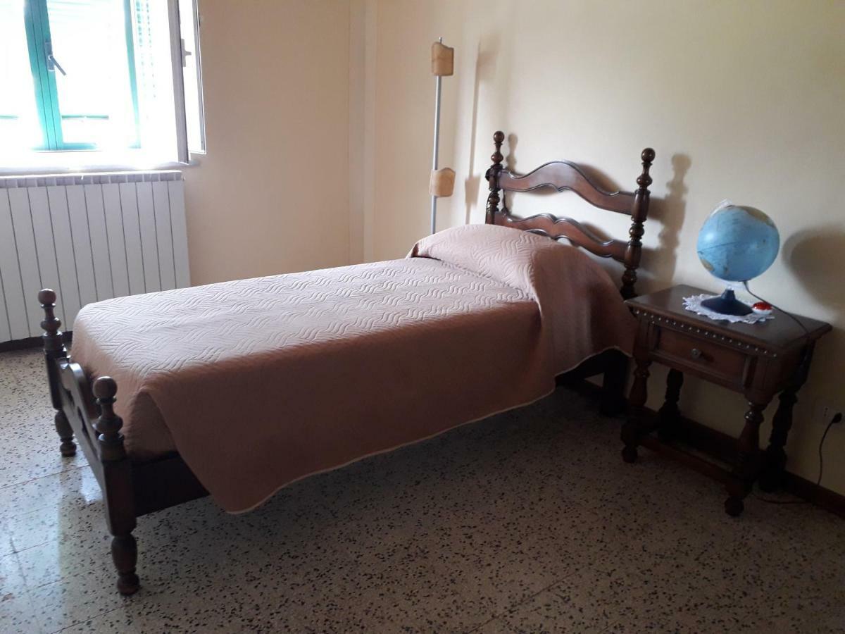 Casa De Servi Лука Екстериор снимка